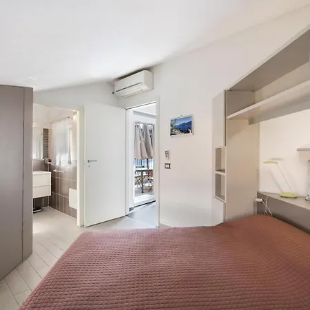 Apartman Lago Di Como Penthouse With Fantastic Panoramic Lake View, Hammam, Gym, Private Swimming Pool And Garden