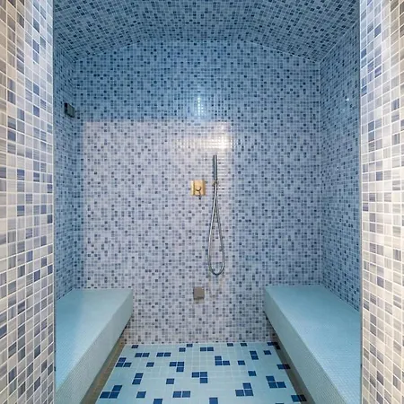 Apartman Lago Di Como Penthouse With Fantastic Panoramic Lake View, Hammam, Gym, Private Swimming Pool And Garden *