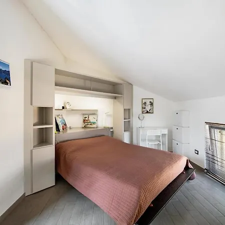 Apartman Lago Di Como Penthouse With Fantastic Panoramic Lake View, Hammam, Gym, Private Swimming Pool And Garden *