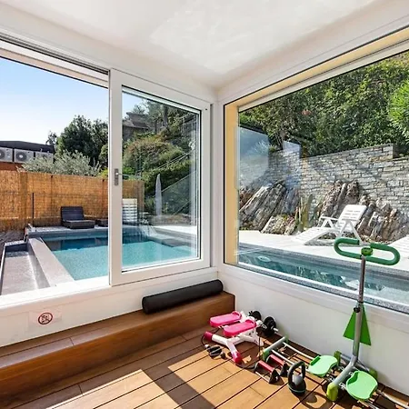 Lago Di Como Penthouse With Fantastic Panoramic Lake View, Hammam, Gym, Private Swimming Pool And Garden Apartamento *